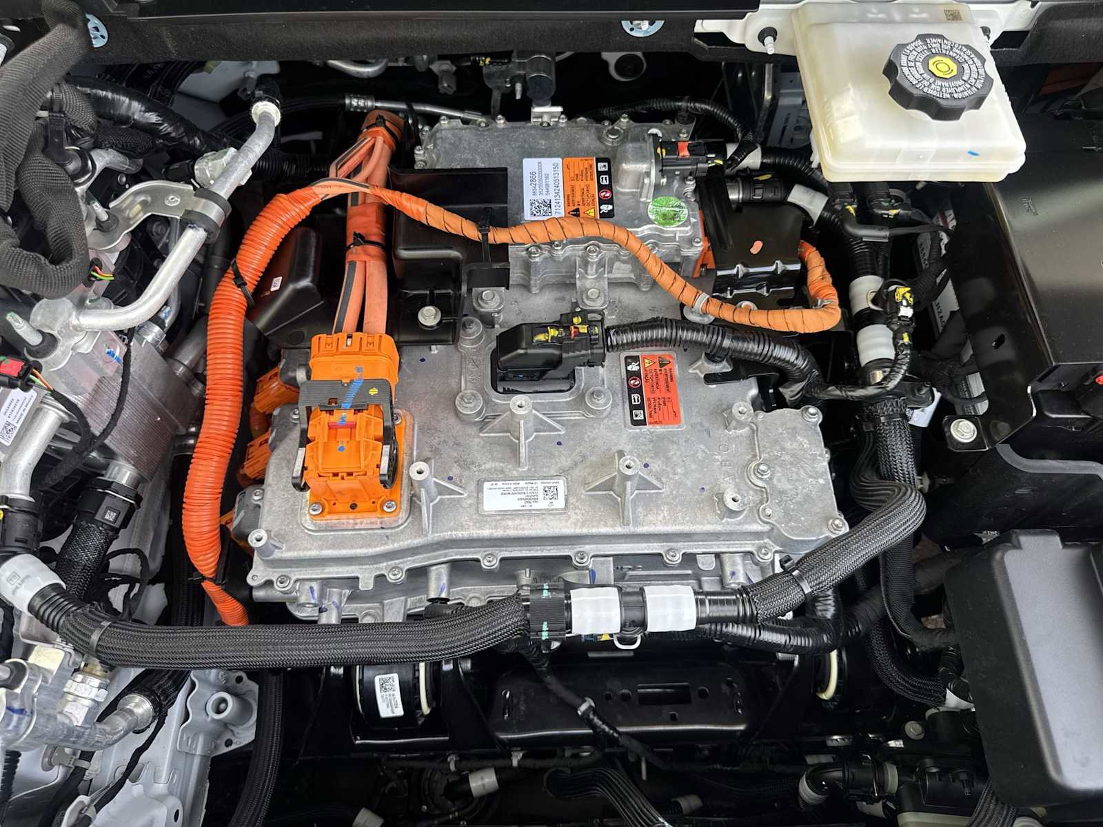 Used 2024 Chevrolet Equinox EV LT FWD image 13
