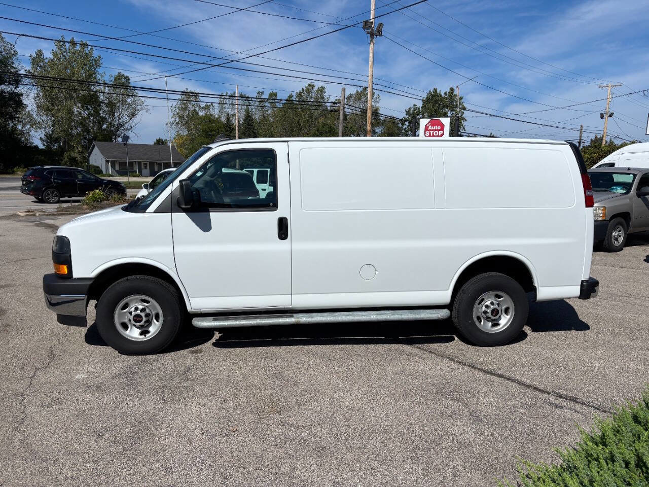 Used 2024 GMC Savana 2500 w/ Driver Convenience Package image 4