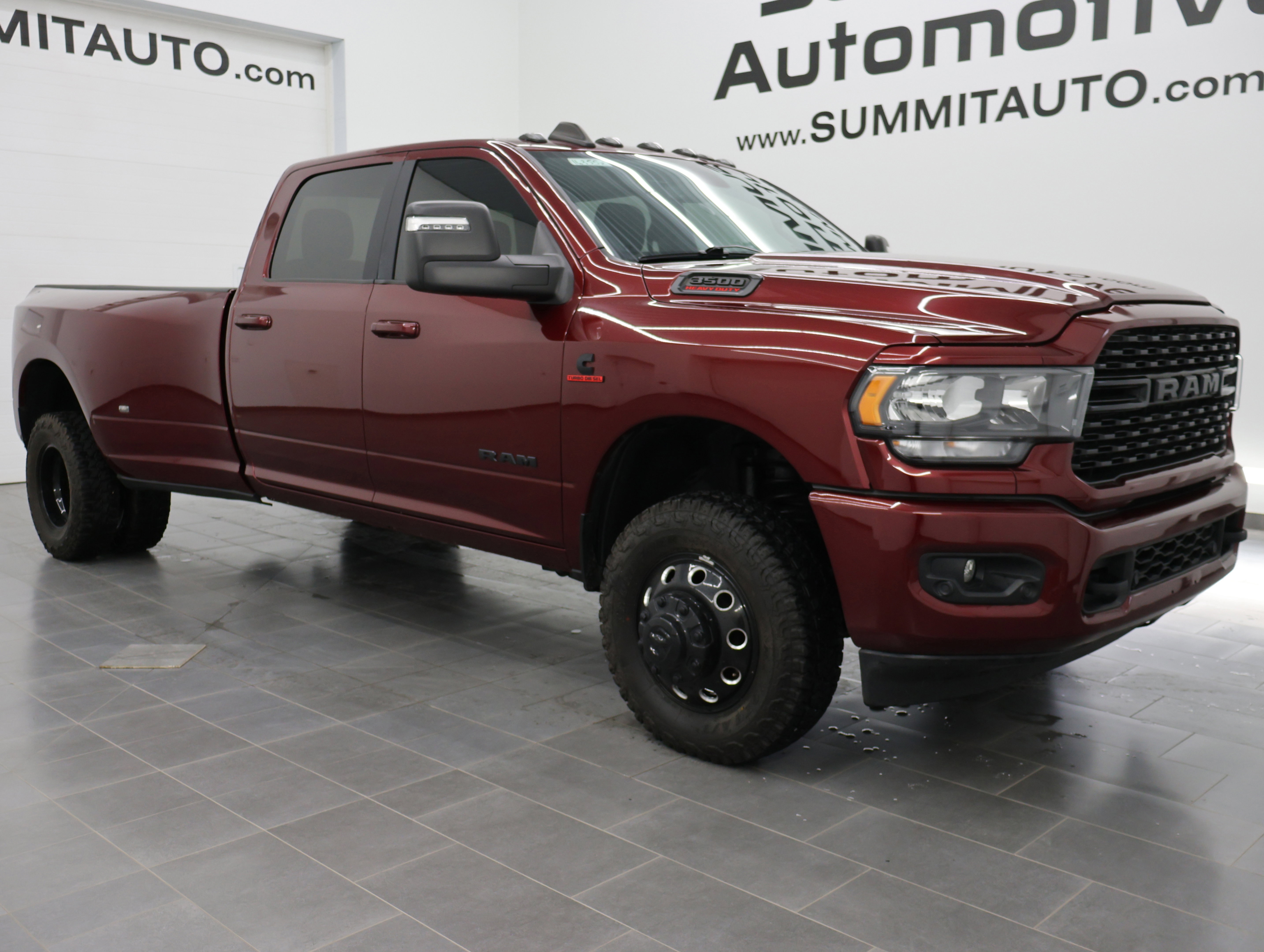 Used 2023 RAM 3500 Big Horn w/ Night Edition AWD/4WD image 2