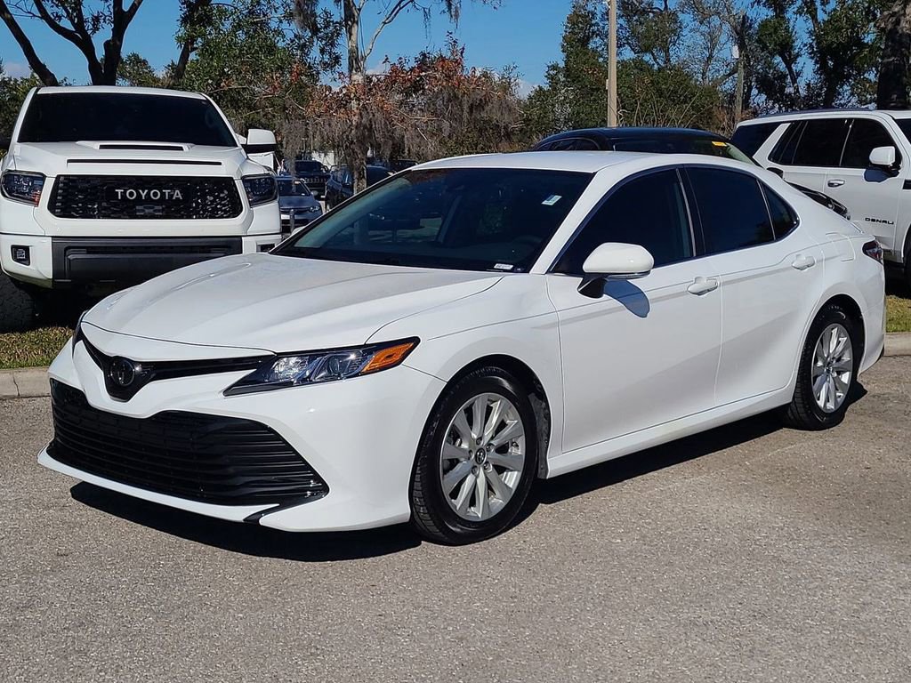 Used 2019 Toyota Camry LE image 8