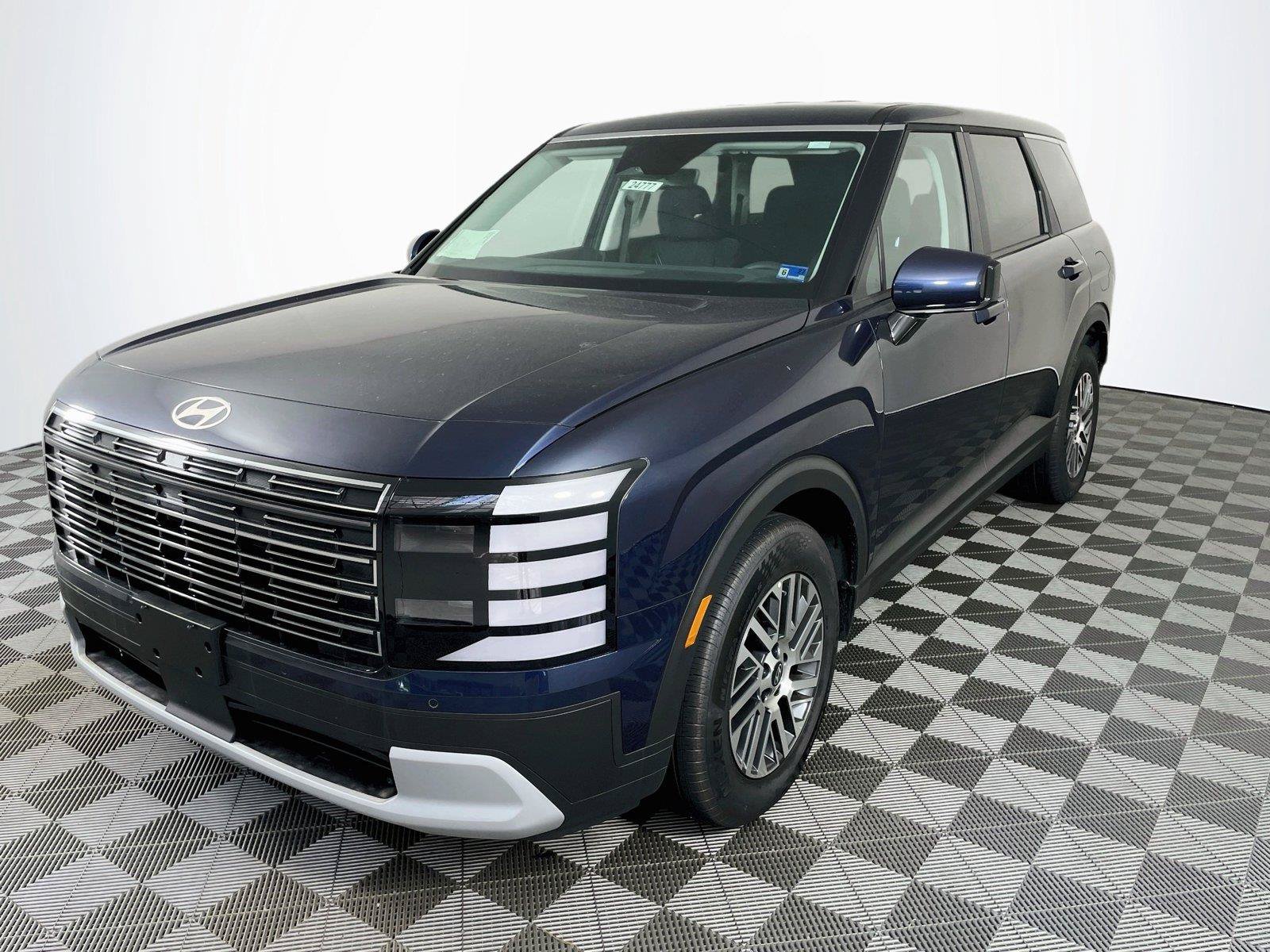 New 2026 Hyundai Palisade SE FWD image 3