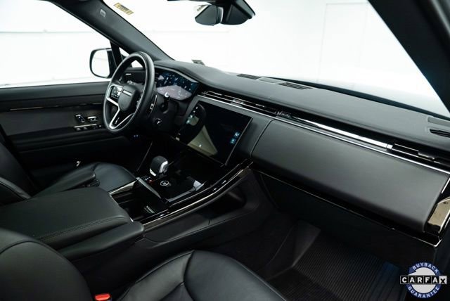 Used 2025 Land Rover Range Rover Sport image 17