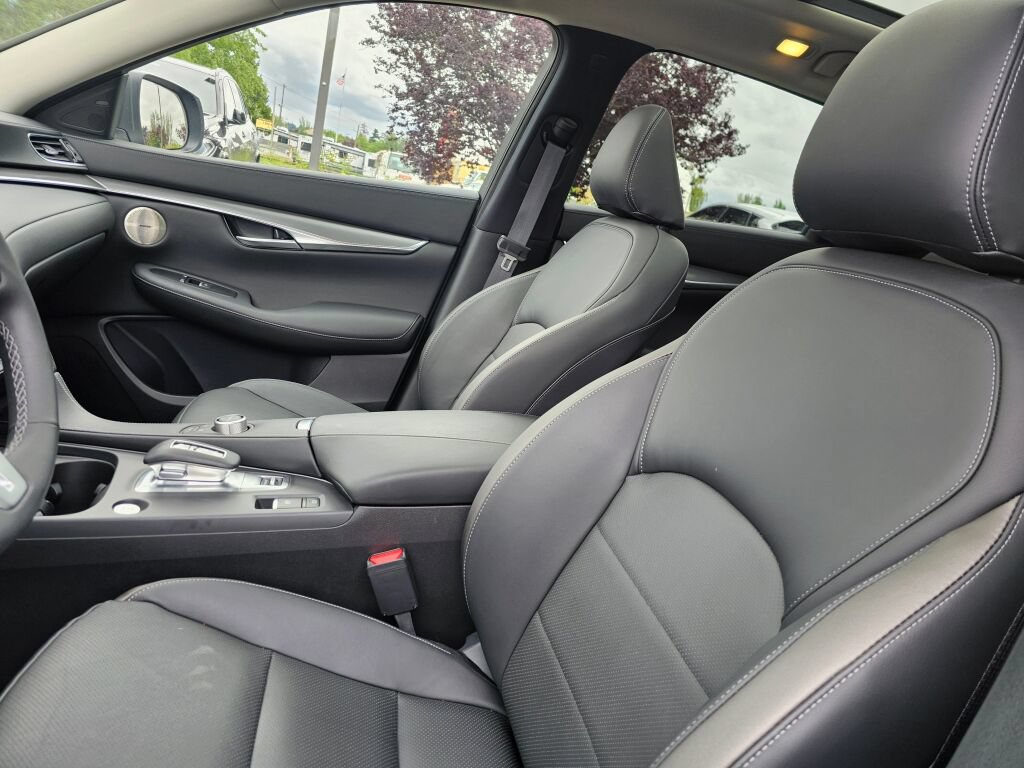 Used 2024 INFINITI QX50 Luxe AWD/4WD image 25