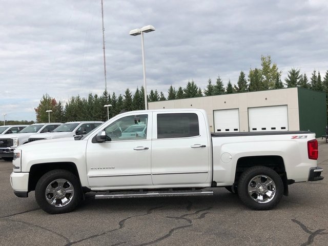 Used 2017 Chevrolet Silverado 1500 LTZ Z71 image 2