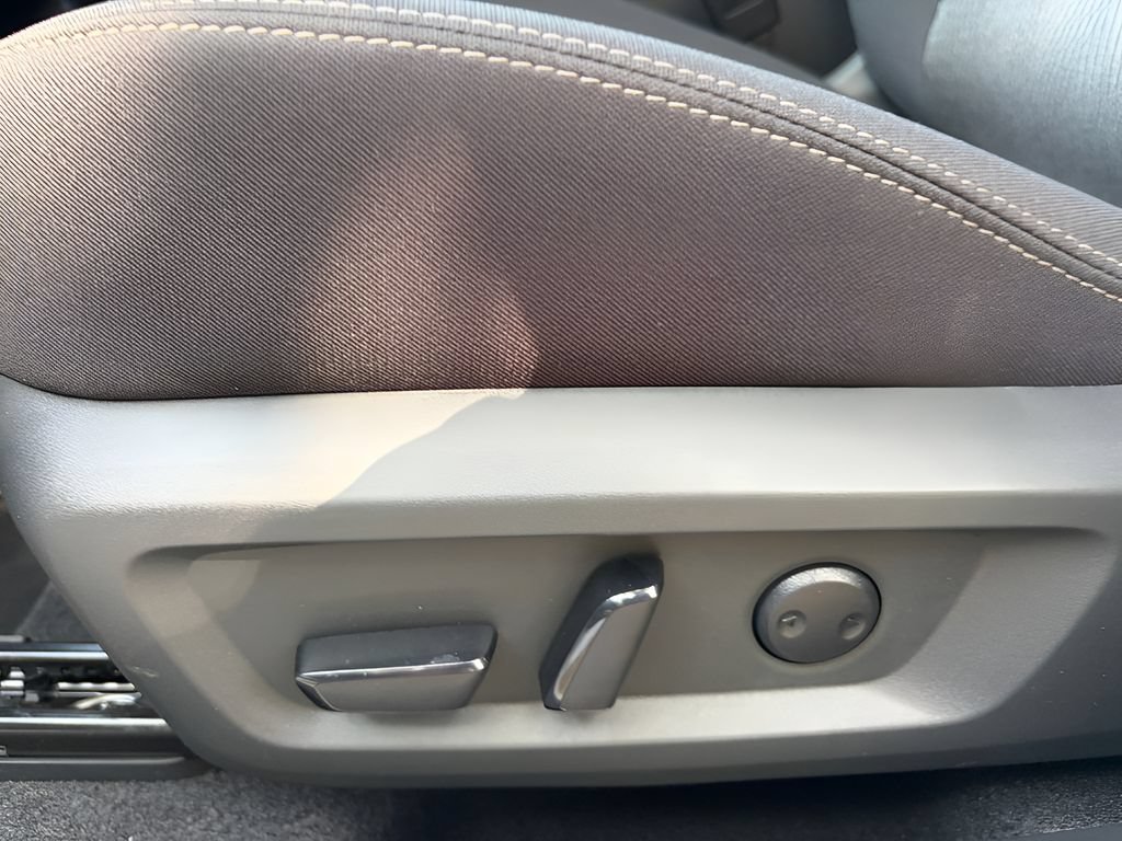 New 2026 Nissan Rogue SV AWD/4WD image 16