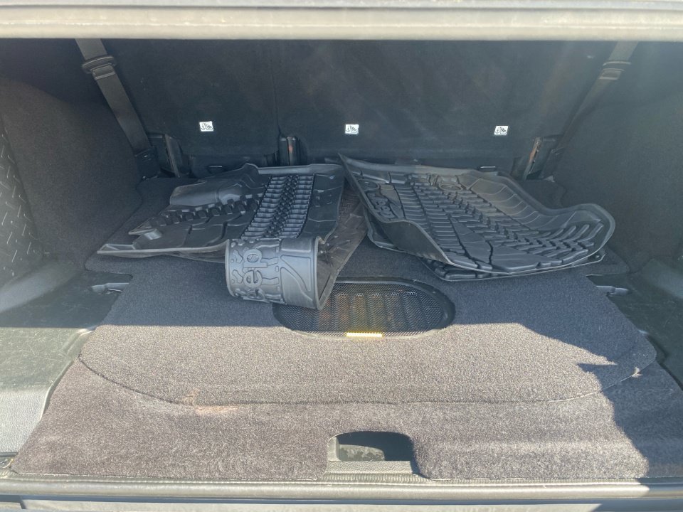 Used 2018 Jeep Wrangler Unlimited Sport AWD/4WD image 19