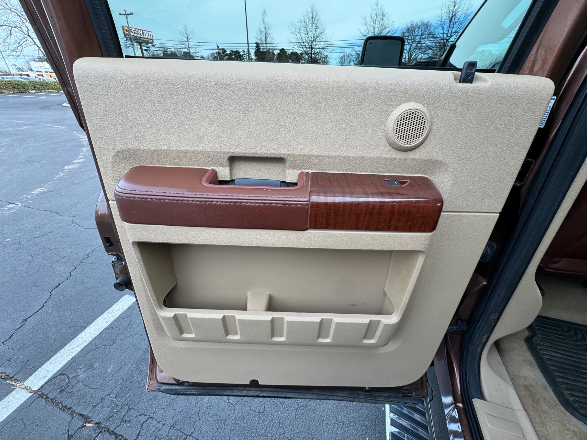 Used 2012 Ford F350 King Ranch w/ King Ranch w/Chrome Pkg image 18