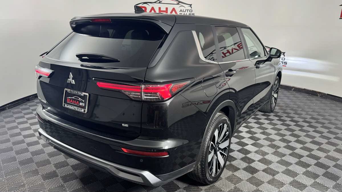 Used 2025 Mitsubishi Outlander SE FWD image 7