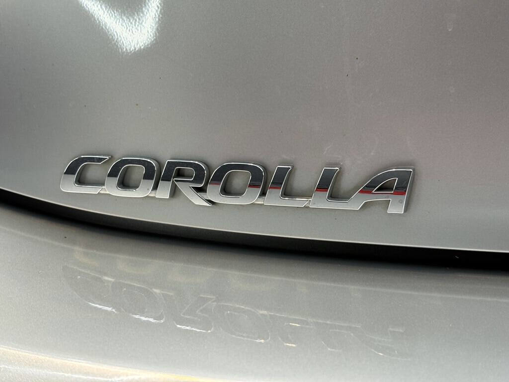 Used 2021 Toyota Corolla SE image 25
