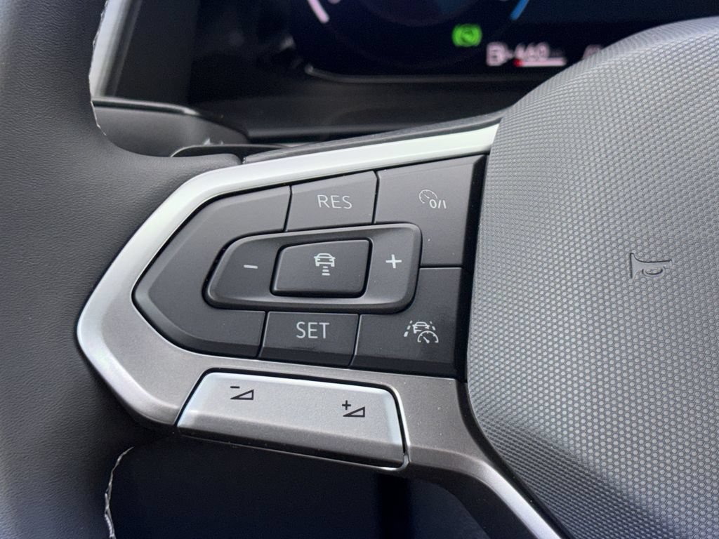 New 2026 Volkswagen Atlas Cross Sport SE FWD image 23