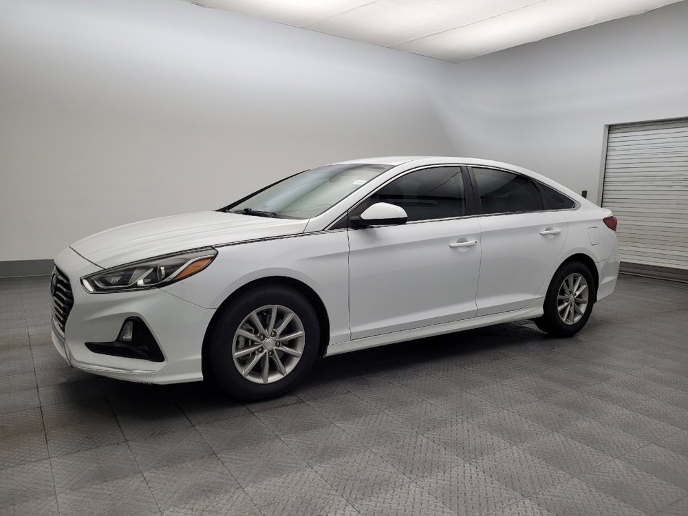 Used 2018 Hyundai Sonata SE w/ Cargo Package image 2