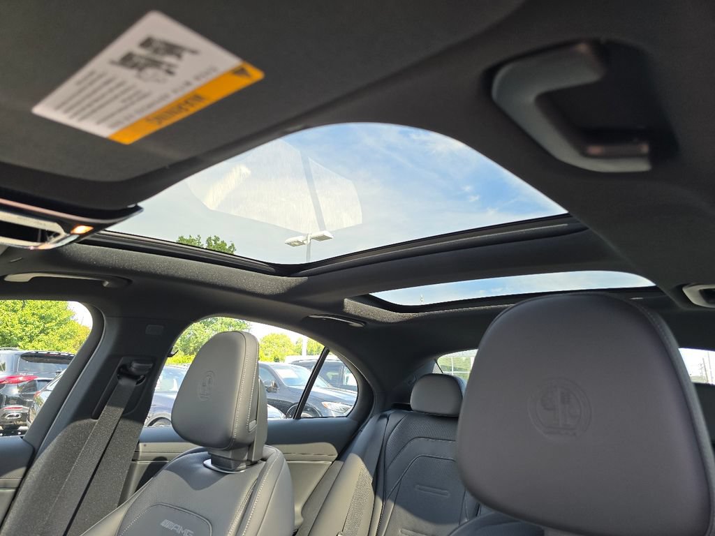 New 2027 Mercedes-Benz E 53 AMG e 4MATIC Sedan image 4