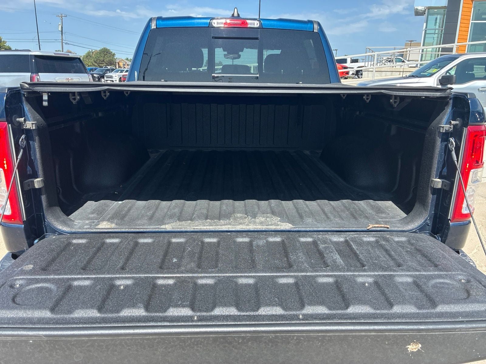 Used 2022 RAM 1500 Big Horn AWD/4WD image 5