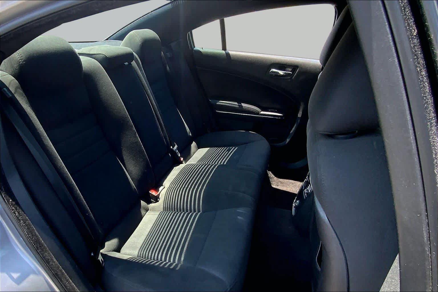 Used 2014 Dodge Charger SE RWD image 20