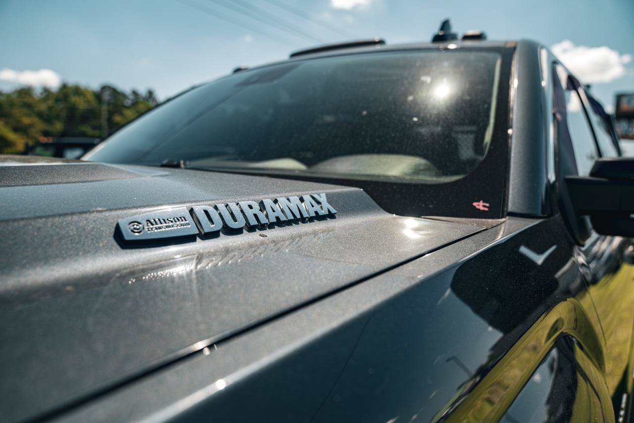Used 2019 GMC Sierra 2500 Denali w/ Duramax Plus Package AWD/4WD image 13