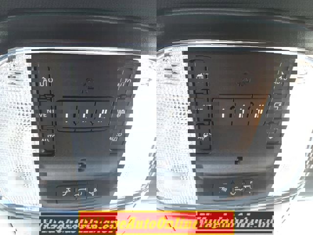 Used 2020 Jeep Grand Cherokee Limited w/ Luxury Group II image 17