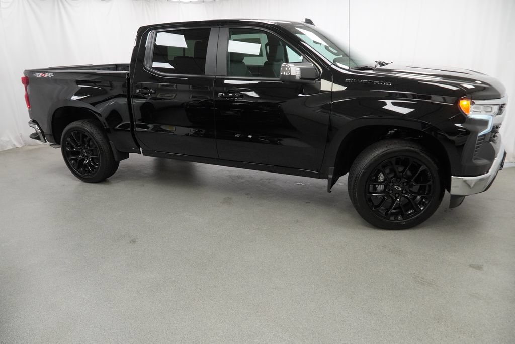 New 2026 Chevrolet Silverado 1500 LT w/ Safety Package AWD/4WD image 6