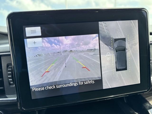 Used 2022 Ford Explorer Limited w/ Equipment Group 301A image 17