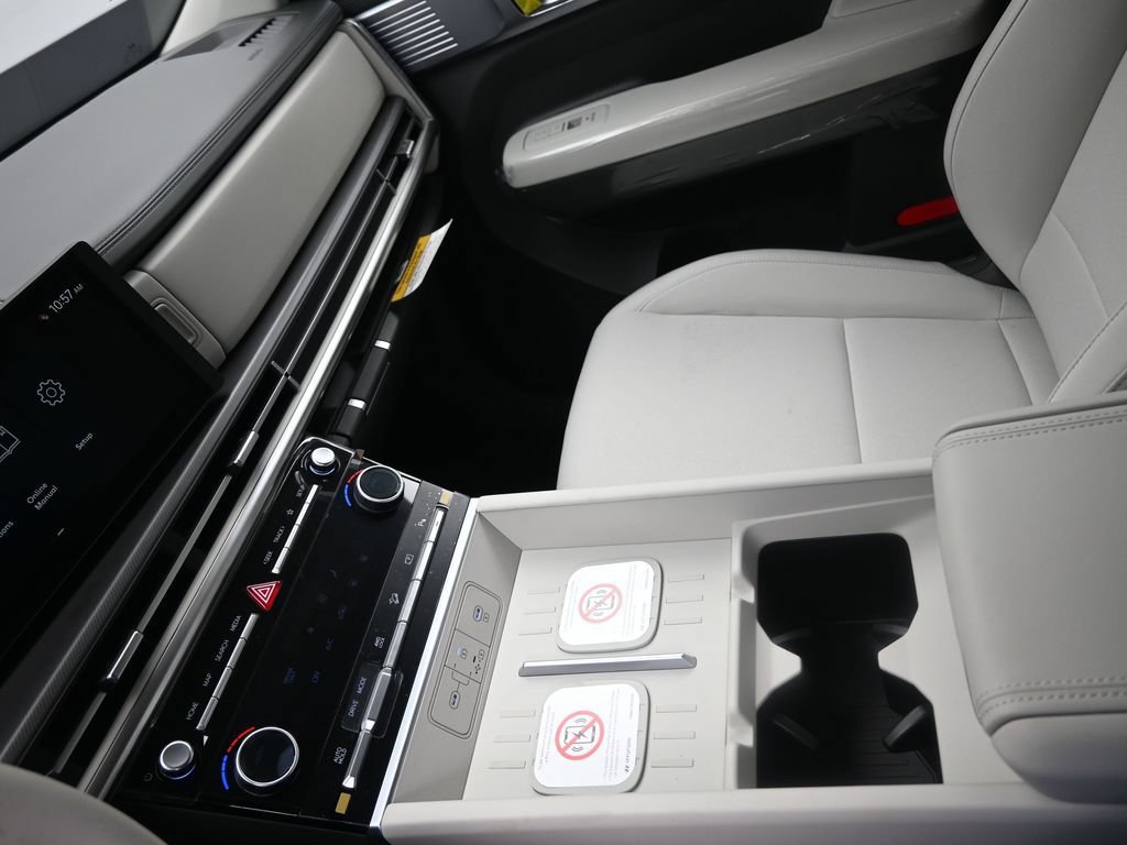 New 2026 Hyundai Santa Fe SE AWD/4WD image 17