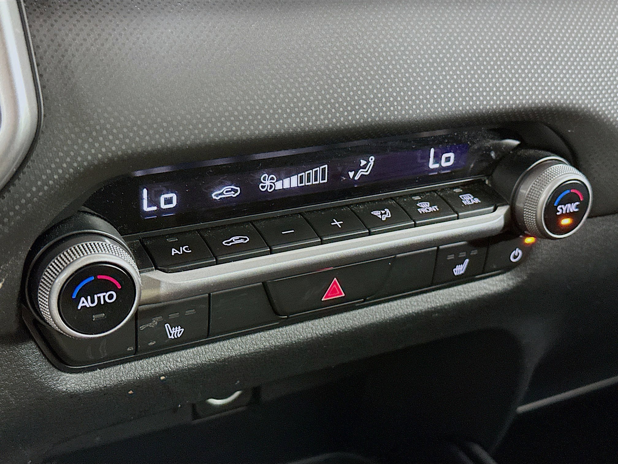 Used 2025 MAZDA CX-50 AWD 2.5 S w/ Premium Package image 24