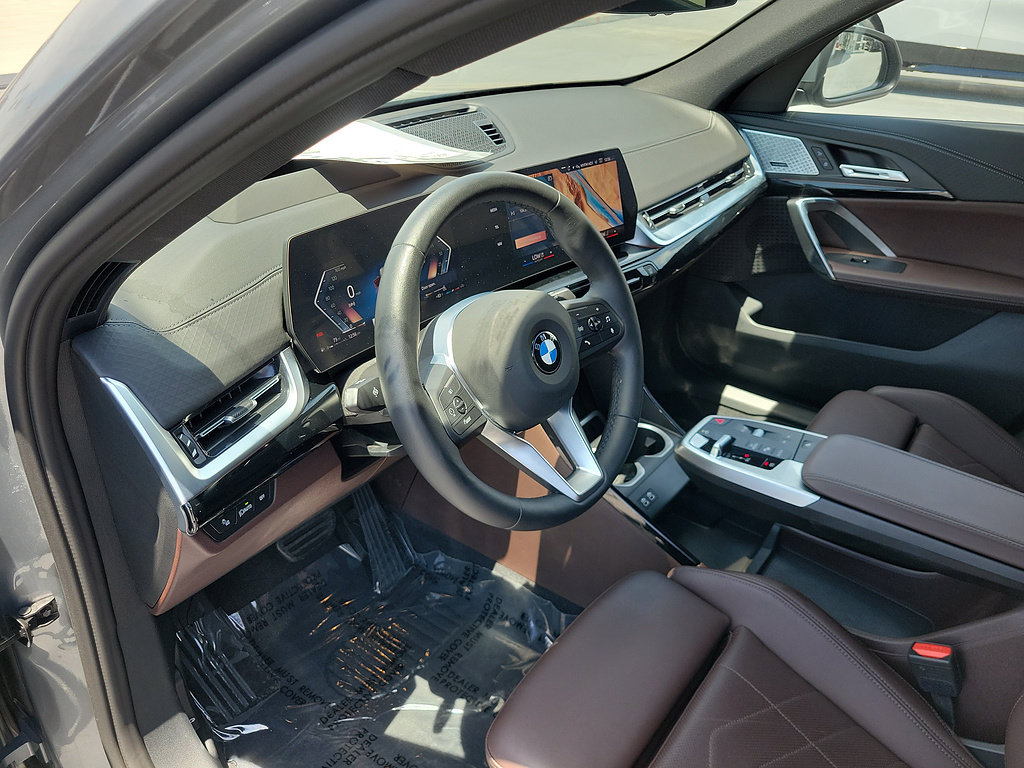 Used 2025 BMW X2 xDrive28i AWD/4WD image 18