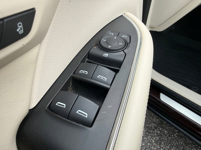 Used 2022 Buick Envision Avenir w/ Technology Package II image 13