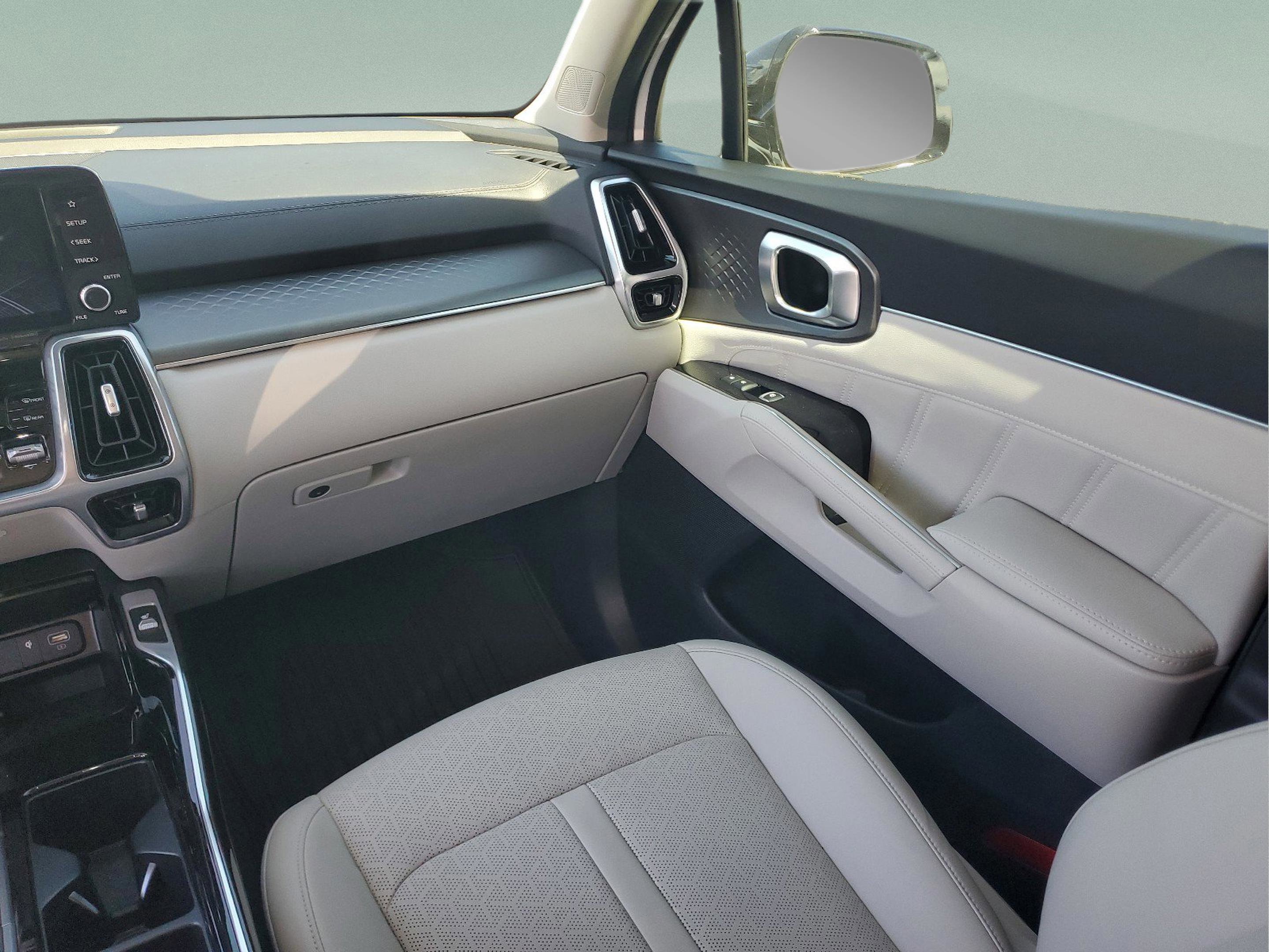 Used 2023 Kia Sorento SX image 13