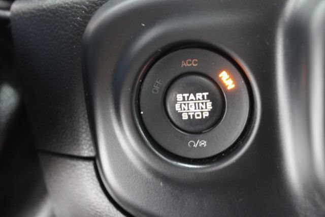 Used 2018 Jeep Wrangler Unlimited Sport S AWD/4WD image 17