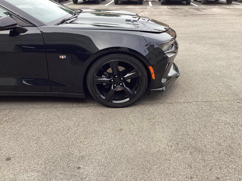 Used 2018 Chevrolet Camaro LT w/ RS Package RWD image 20