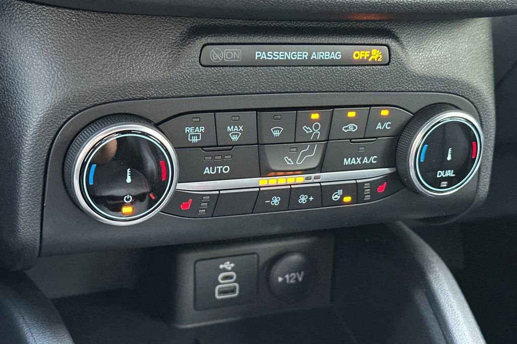 New 2025 Ford Escape ST-Line Select AWD/4WD image 17