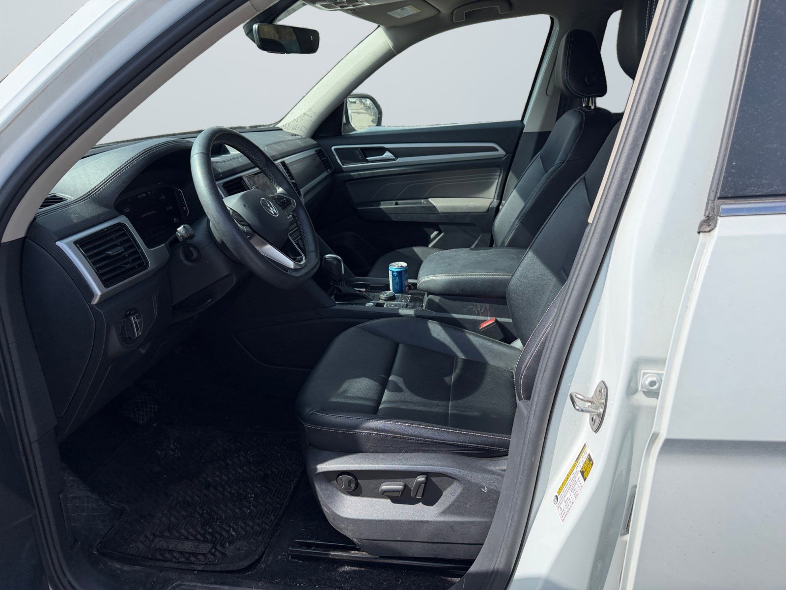 Used 2022 Volkswagen Atlas SE image 11