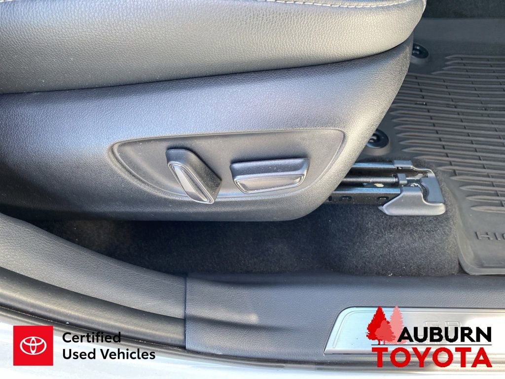 Certified 2025 Toyota Grand Highlander AWD image 23