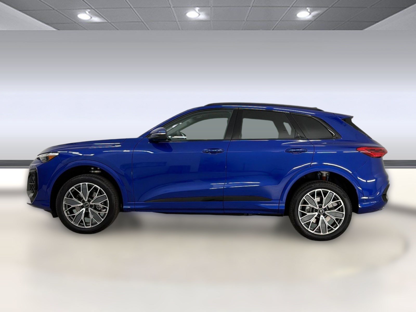 New 2026 Audi Q5 Premium Plus AWD/4WD image 2