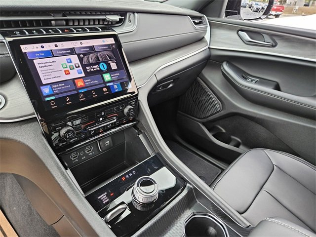 New 2025 Jeep Grand Cherokee Limited image 9