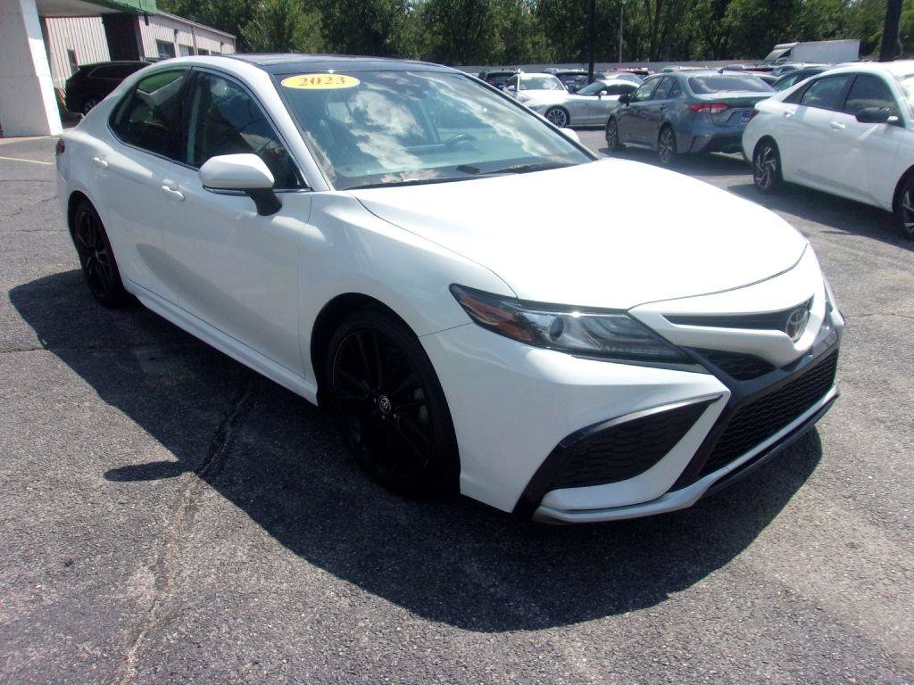 Used 2023 Toyota Camry XSE w/ Cold Weather Package AWD/4WD image 3