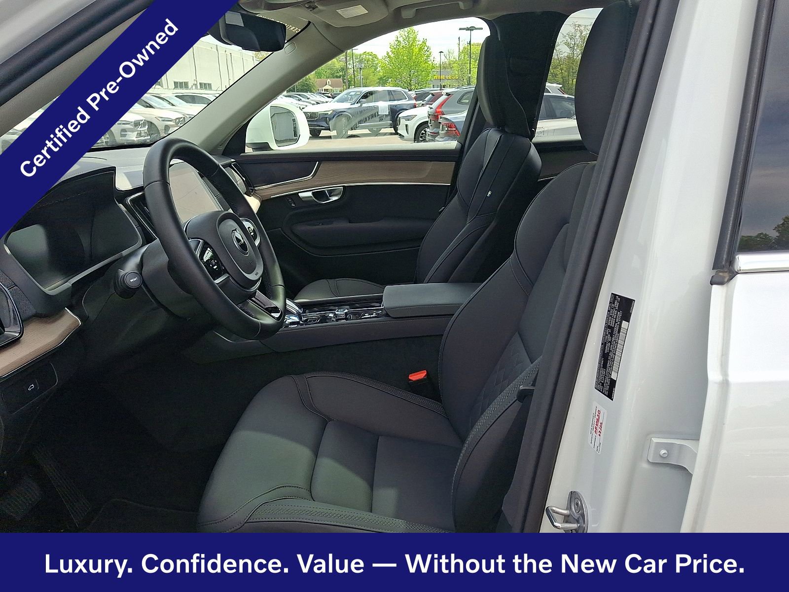 Certified 2025 Volvo XC90 B6 Plus AWD/4WD image 14