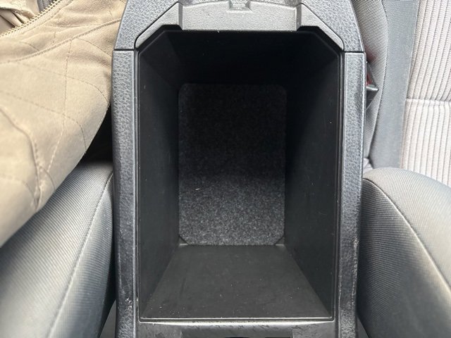 Used 2015 Toyota RAV4 LE image 25