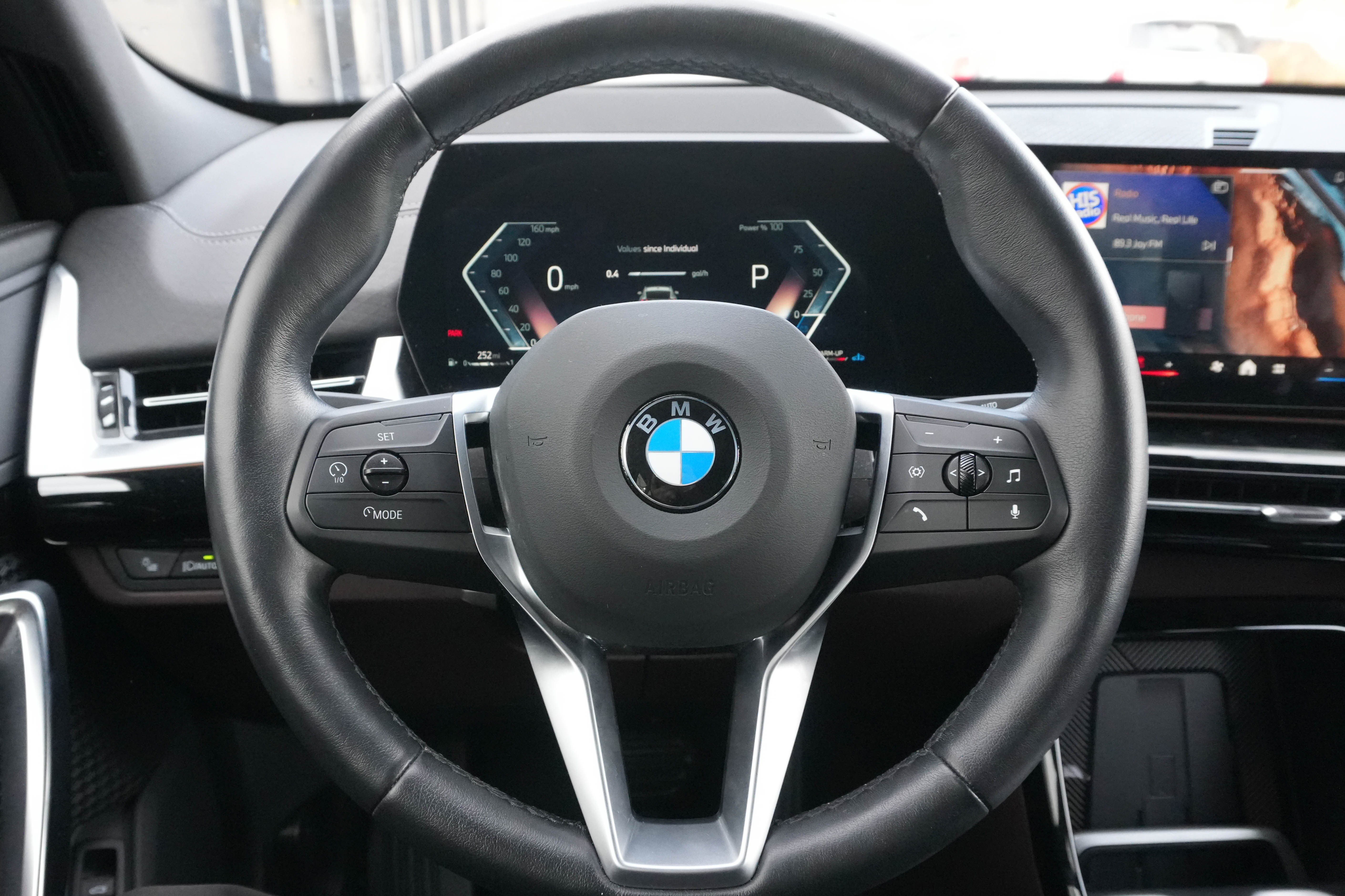 Certified 2025 BMW X2 xDrive28i image 18