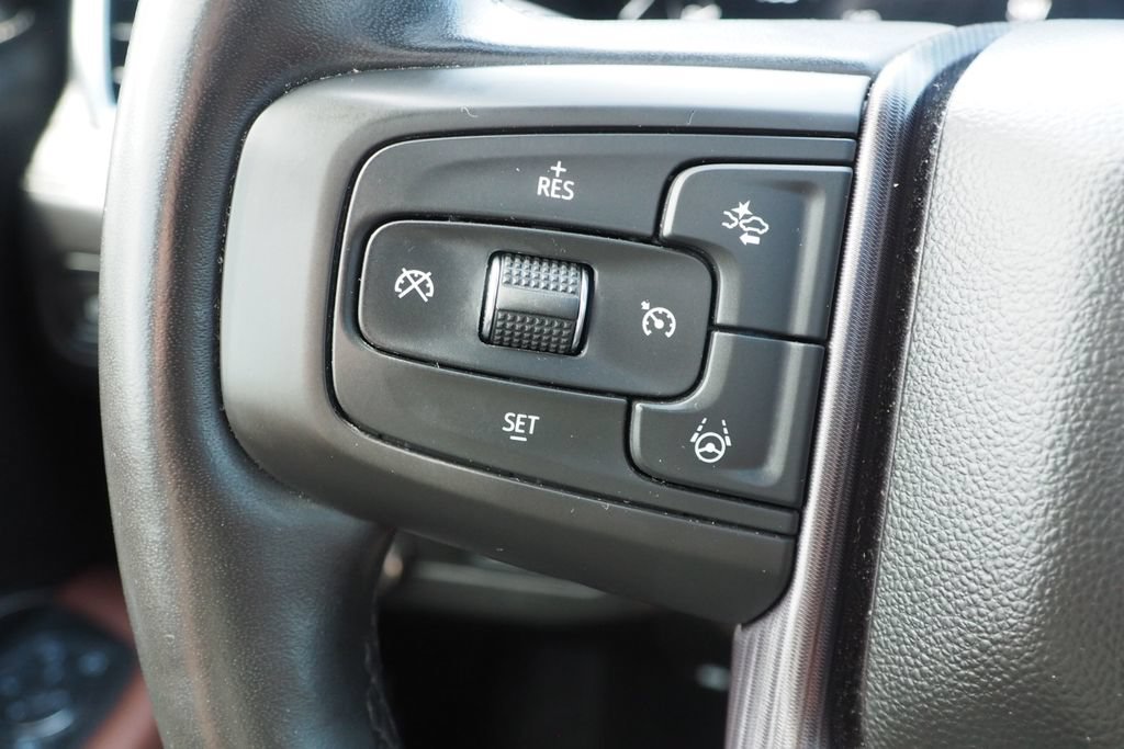 Used 2023 GMC Yukon Denali Ultimate AWD/4WD image 32