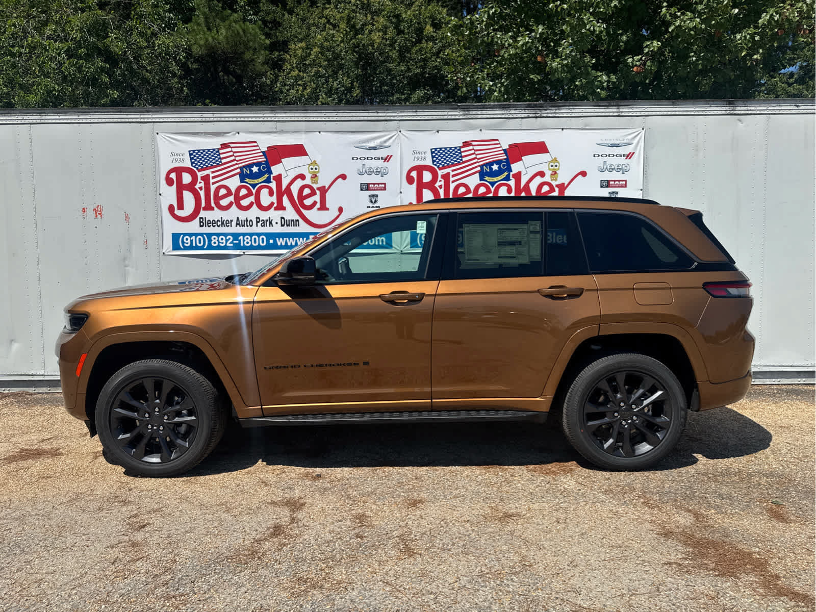 New 2026 Jeep Grand Cherokee Limited AWD/4WD image 7