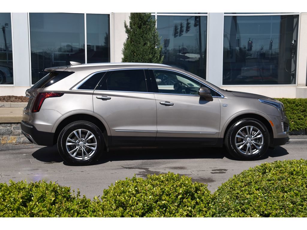 Used 2023 Cadillac XT5 Premium Luxury image 3