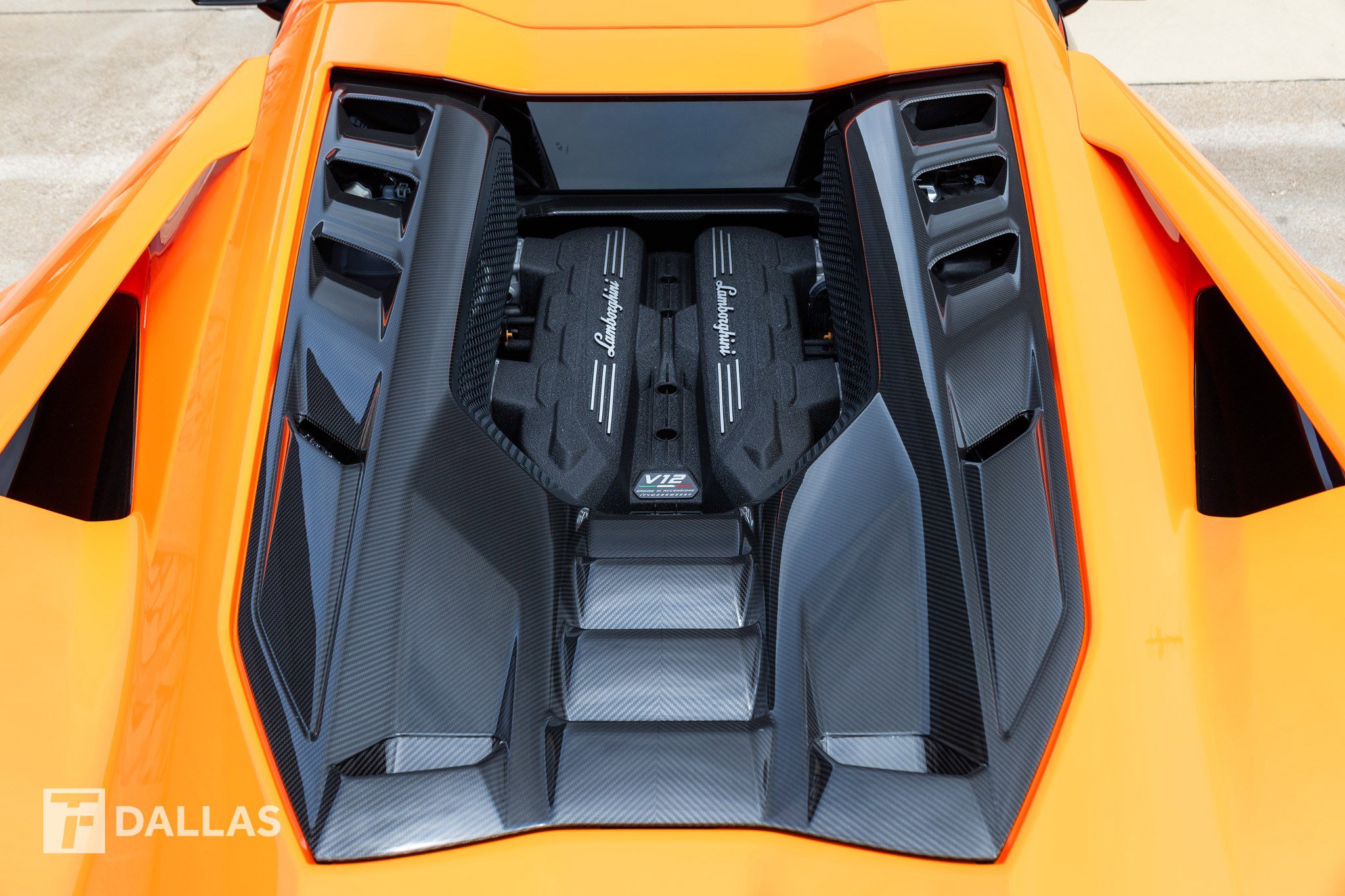 Used 2024 Lamborghini Revuelto AWD/4WD image 25