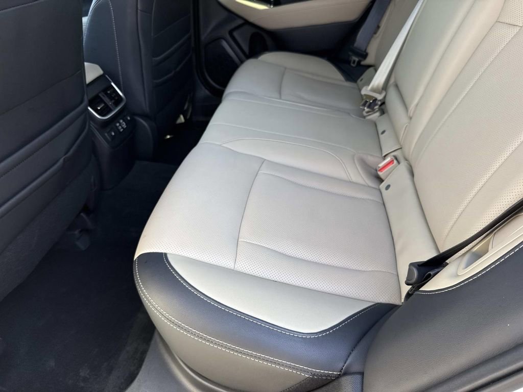 Used 2023 Subaru Outback Limited image 16