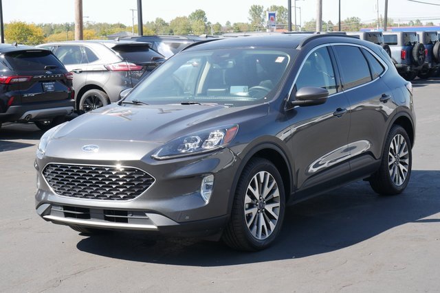 Used 2020 Ford Escape Titanium w/ Titanium Premium Package 2.0 image 8