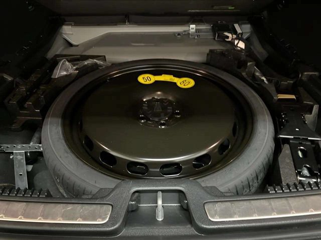 Used 2025 Volvo V60 B5 Cross Country Plus AWD/4WD image 82