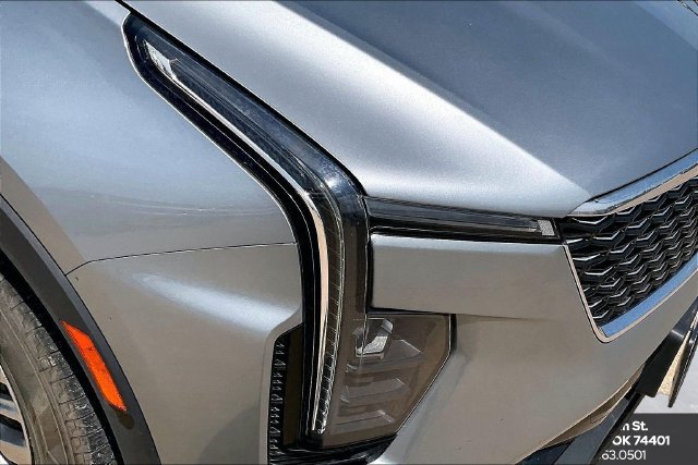 Used 2024 Cadillac XT4 Premium Luxury FWD image 30