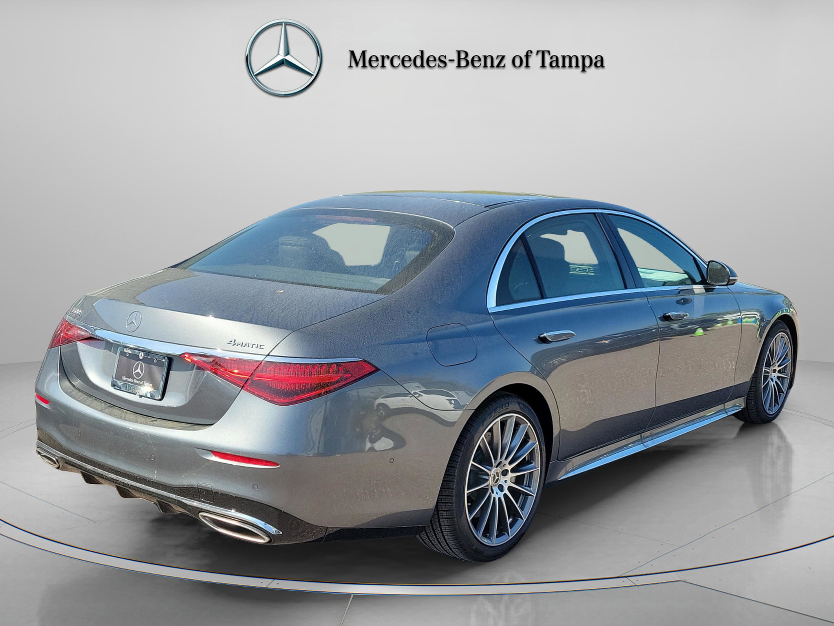Used 2026 Mercedes-Benz S 580 4MATIC Sedan image 3