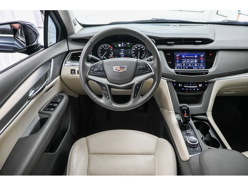 Certified 2022 Cadillac XT5 Premium Luxury FWD image 30