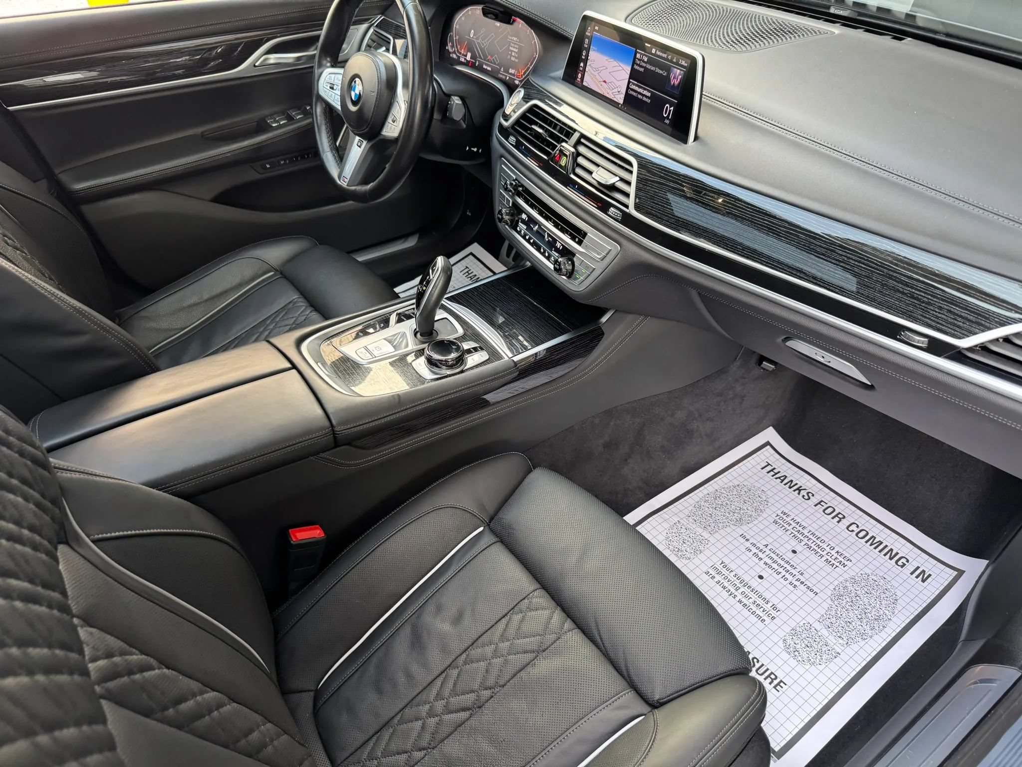 Used 2022 BMW 750i xDrive w/ Executive Package AWD/4WD image 28