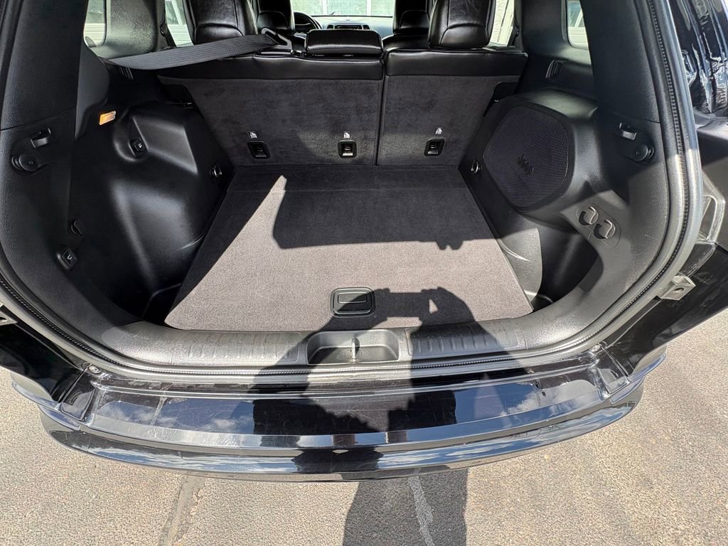 Used 2019 Jeep Cherokee High Altitude image 28